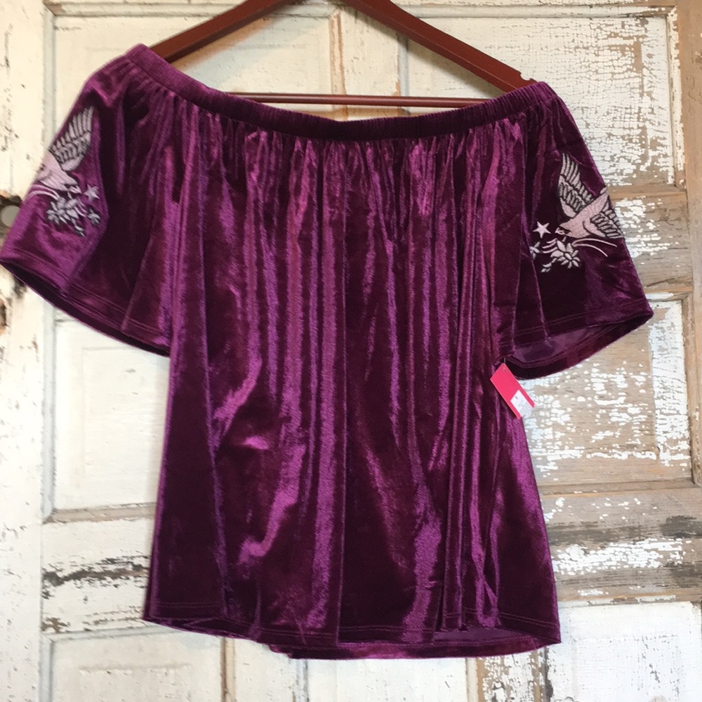 NWT Velvet Off Shoulder Top w Sparrow Bird Detail